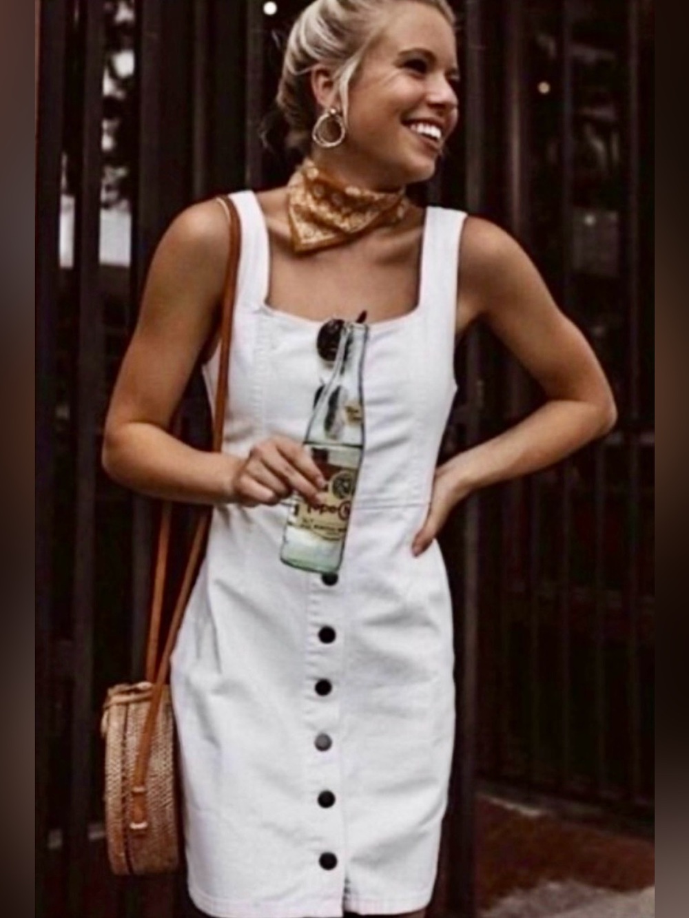 URBAN OUTFITTERS - WHITE ELEGANT BUTTONED DRESS